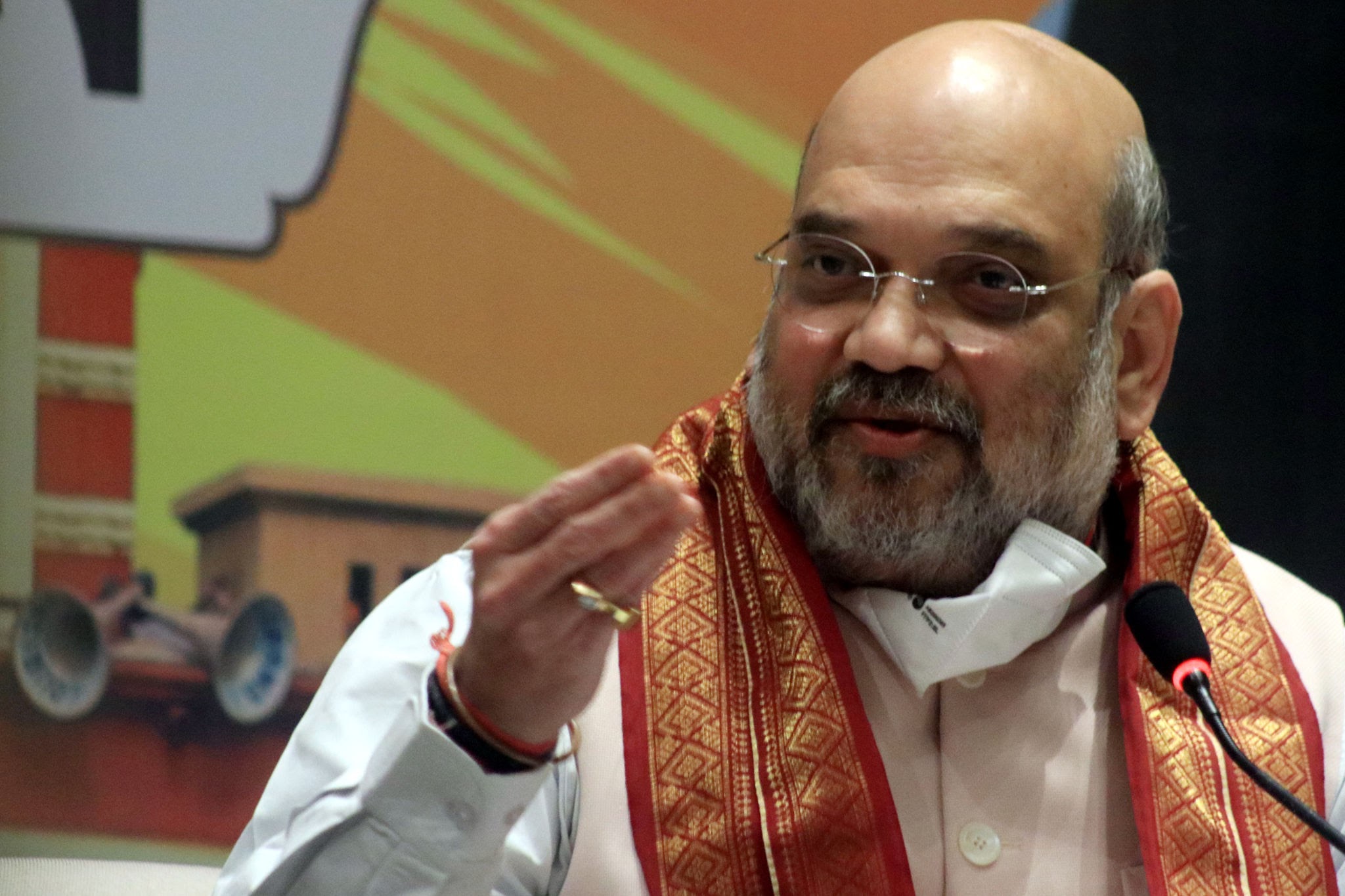 अमित शाह ने ऐसा क्या बोला है कि पूरे देश में हड़कंप मच गया है और बाबा भीमराव अंबेडकर के चाहने वाले अमित शाह को अब शब्द बोल रहे हैं