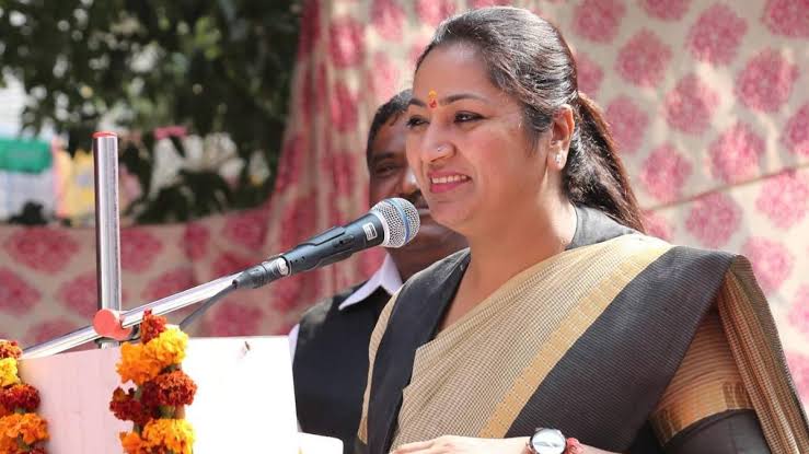 रेखा गुप्ता भारतीय जनता पार्टी (भाजपा) की वरिष्ठ नेता हैं, जिन्होंने 20 फरवरी 2025 को दिल्ली की नौवीं मुख्यमंत्री के रूप में शपथ ली है
